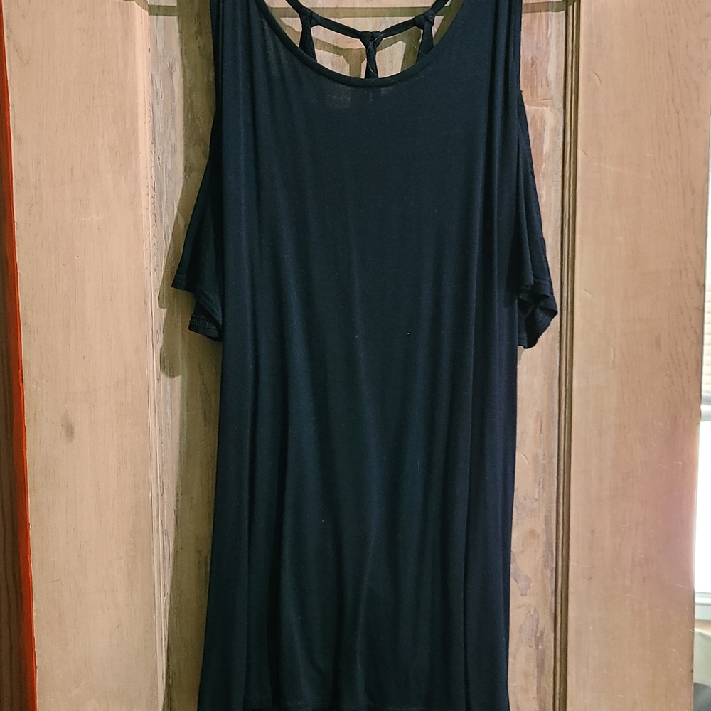 Womens tee size large